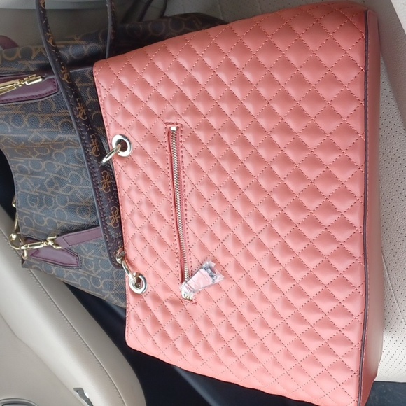 Guess Pink quilted purse, new, 13"×9"x6" - Picture 2 of 10